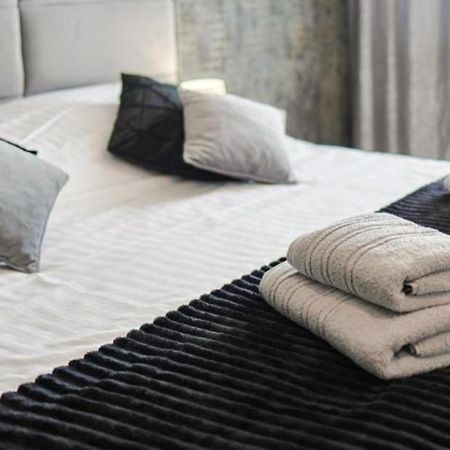 Kopernik Premium Rooms Apartment Торунь Екстер'єр фото